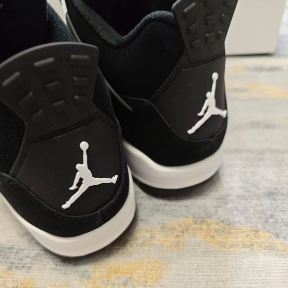 Men's Air Jordan 4 Retro "Black & White" - New With Box - Picture 5 of 7